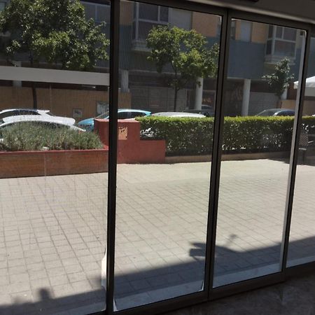 Hostel M Torres Мадрид Екстериор снимка